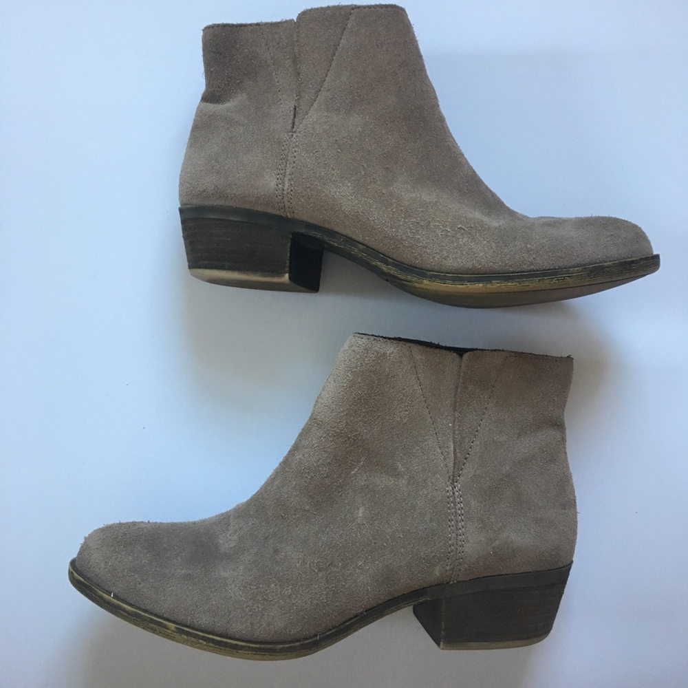 {LUCKY BRAND} Suede Tan Slip on Booties Size 8.5